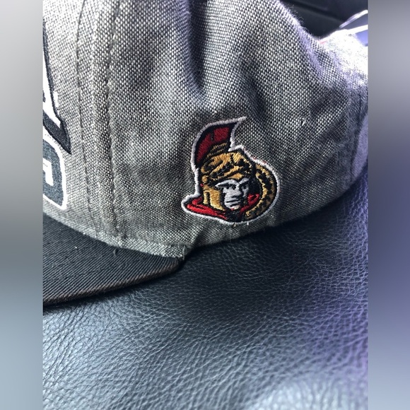 Ottawa  senators Reebok center ice snapback hat - Picture 2 of 4